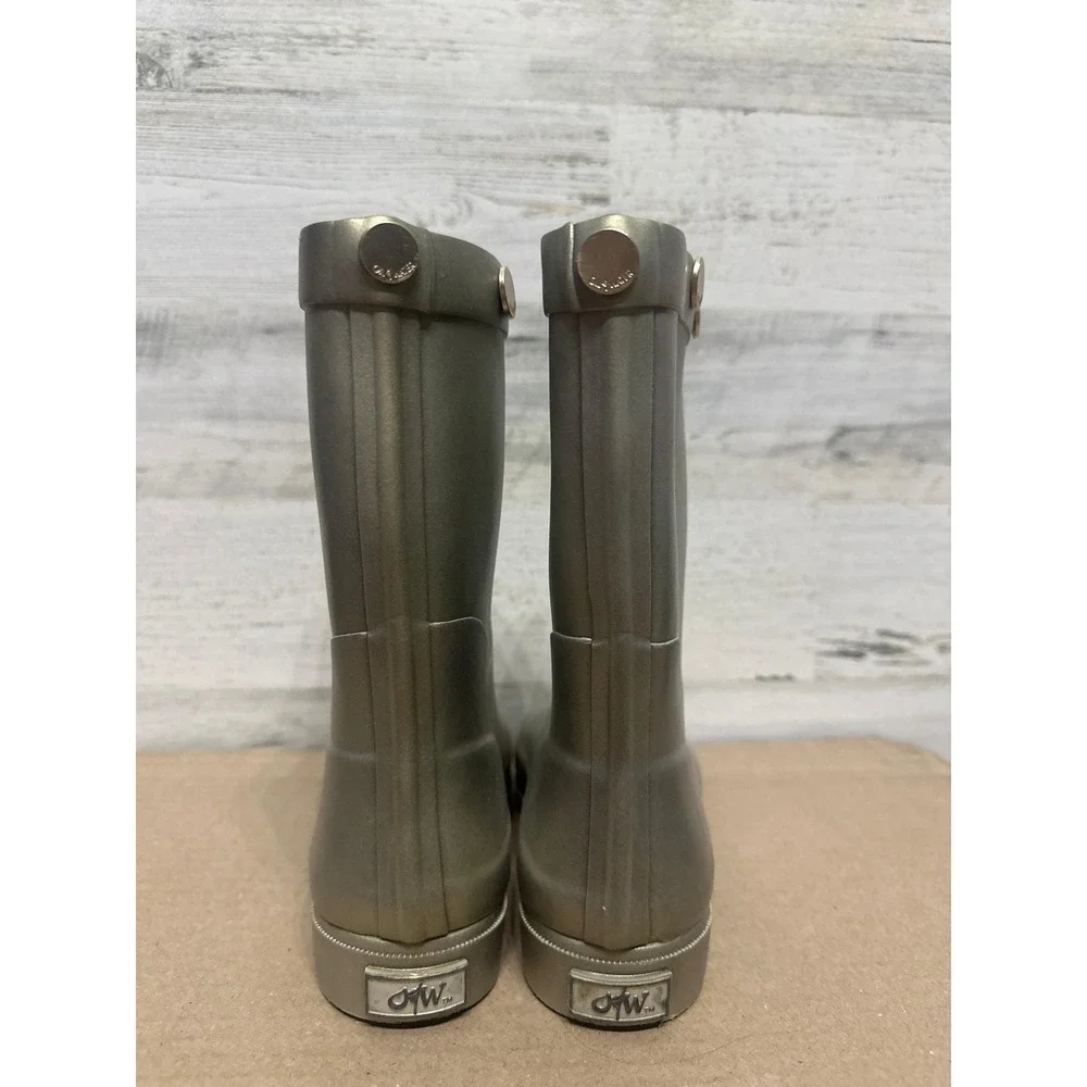 Oil and Water Rain Boots Girls Size 1 Youth Gold Metallic Rubber Studded EUC